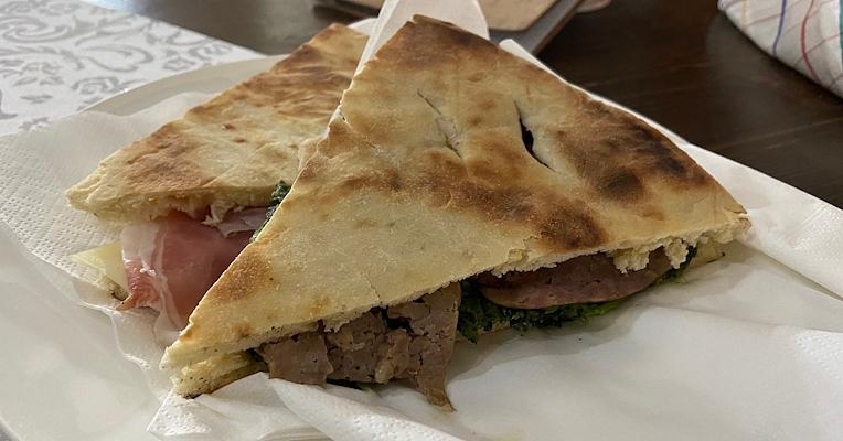 Slice of Torta al testo