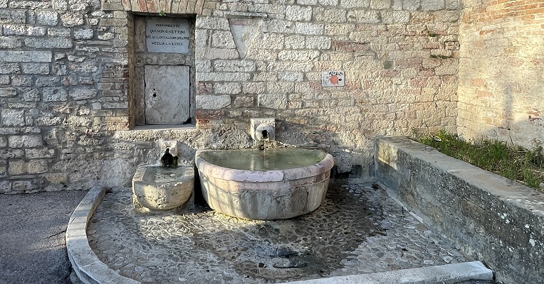 Piscinello Fountain