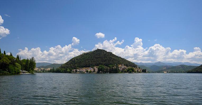 Aviron à Piediluco et autres sports nautiques