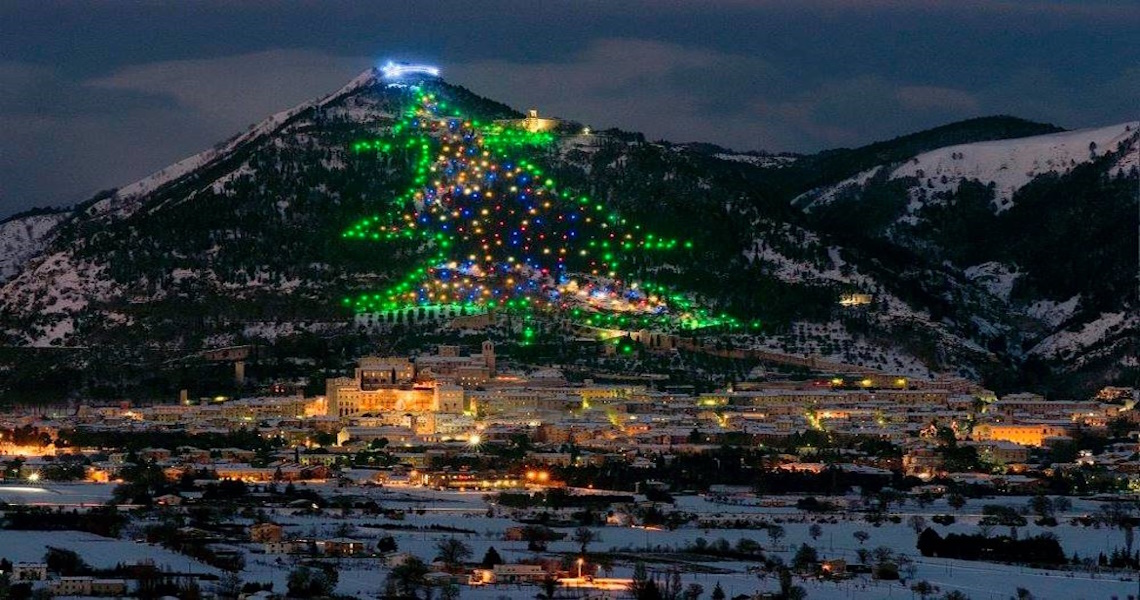 The World's Biggest Christmas Tree - gubbio
