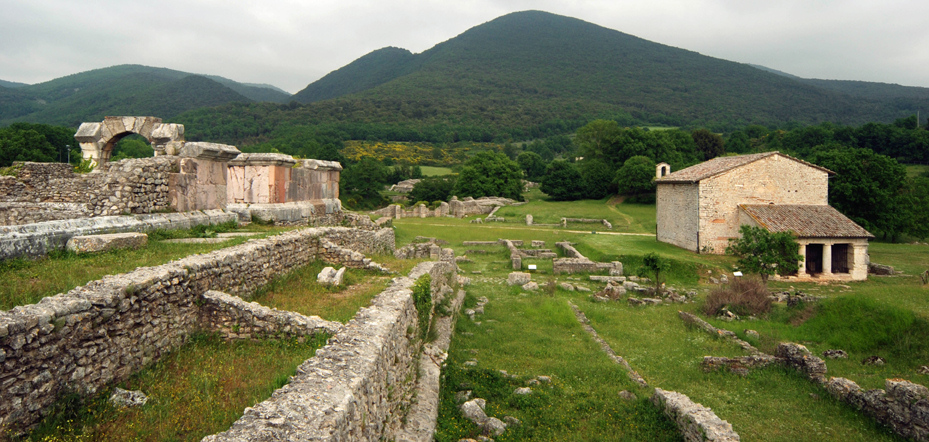 Anfiteatro romano a Carsulae