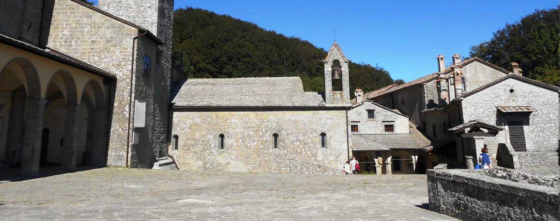 meditation auf dem franziskusweg nach assisi radweg